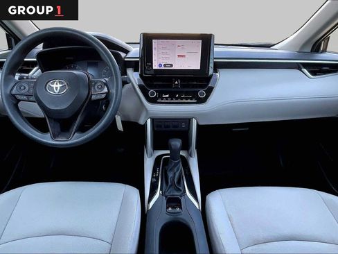 Used 2023 Toyota Corolla Cross L FWD image 15