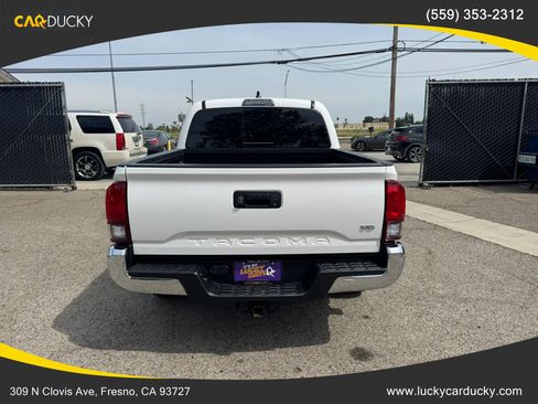 Used 2023 Toyota Tacoma SR5 RWD image 5