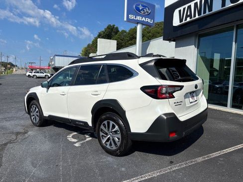 Certified 2025 Subaru Outback Premium AWD/4WD image 2