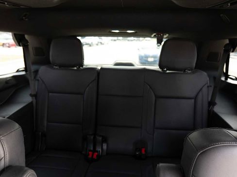 Used 2021 Chevrolet Tahoe LT w/ LT Signature Package image 26