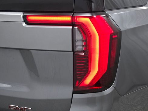 New 2026 GMC Yukon Denali w/ LPO, Floor Liner Package image 15