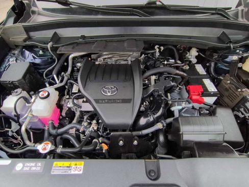 Used 2024 Toyota Grand Highlander AWD image 15