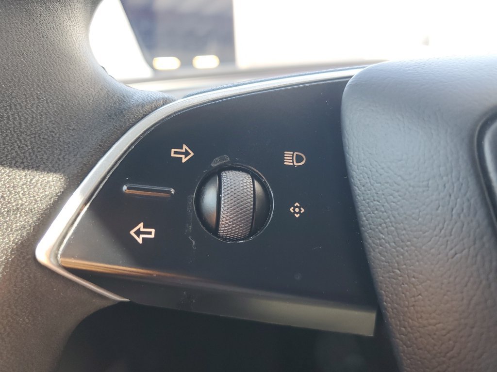 Used 2025 Tesla Model 3 Long Range RWD image 31