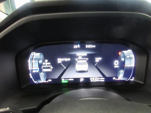 Used 2023 Mitsubishi Outlander SE image 12