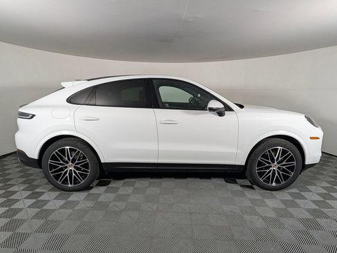 New 2026 Porsche Cayenne Coupe AWD/4WD image 8