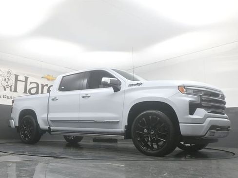 New 2026 Chevrolet Silverado 1500 High Country AWD/4WD image 2