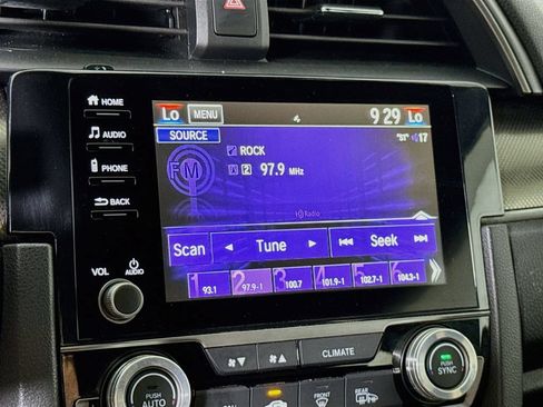 Used 2019 Honda Civic EX image 6