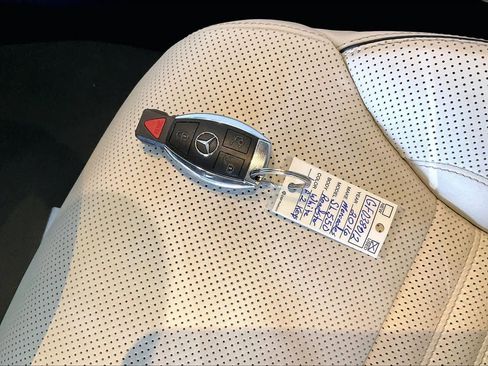 Used 2016 Mercedes-Benz SL 550 SL 550 image 12