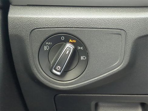 Used 2019 Volkswagen Atlas SE w/ Towing Package image 28