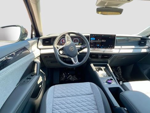 New 2025 Volkswagen Tiguan S FWD image 21