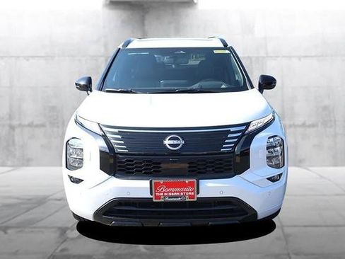 New 2026 Nissan Rogue Platinum AWD/4WD image 4