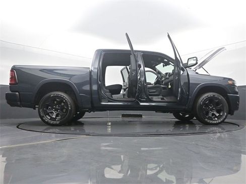 New 2026 RAM 1500 4x4 Crew Cab image 61