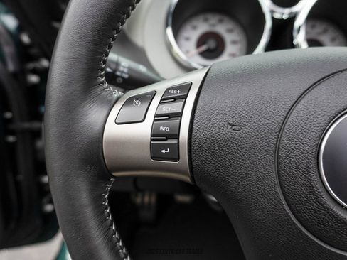 Used 2007 Pontiac Solstice Convertible w/ Premium Package RWD image 43