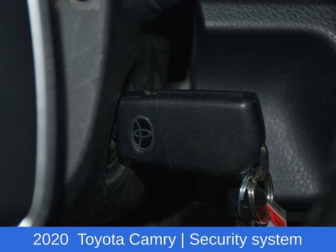 Used 2020 Toyota Camry SE FWD image 13