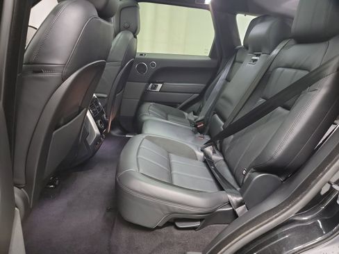 Used 2021 Land Rover Range Rover Sport HST image 28
