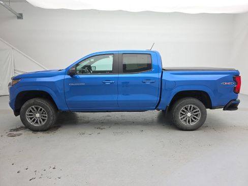 Used 2023 Chevrolet Colorado LT w/ LT Convenience Package II AWD/4WD image 8