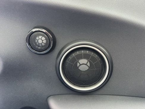 Used 2015 MINI Cooper S image 17