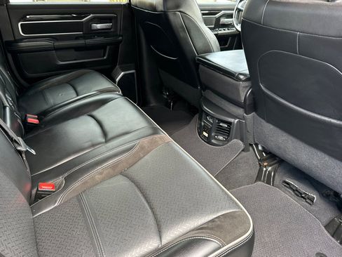 Used 2020 RAM 2500 Laramie w/ Night Edition AWD/4WD image 18