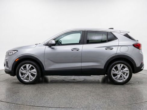 Used 2025 Buick Encore GX Preferred AWD/4WD image 5
