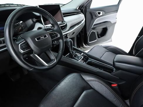 Used 2022 Jeep Compass Latitude AWD/4WD image 23