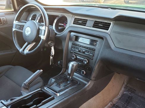 Used 2013 Ford Mustang Convertible RWD image 30