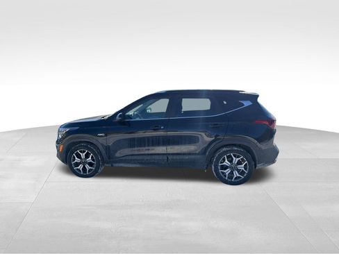 Used 2022 Kia Seltos EX image 8