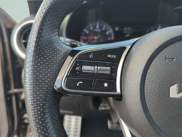 Used 2022 Kia Forte GT-Line w/ GT-Line Technology Package FWD image 41