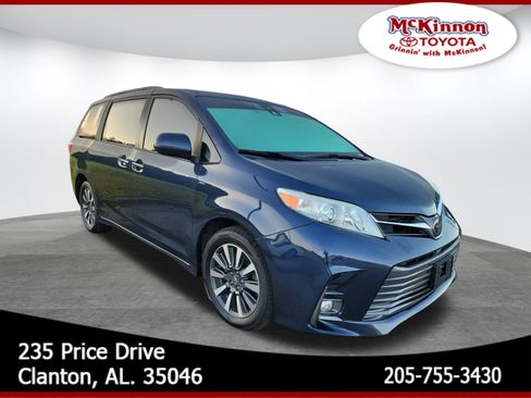 Used 2018 Toyota Sienna XLE Premium AWD/4WD image 1