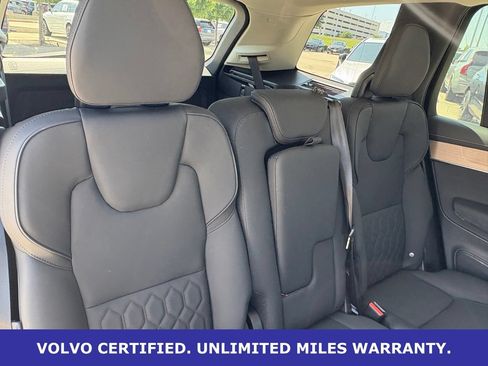 Certified 2025 Volvo XC90 B6 Plus AWD/4WD image 37