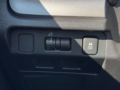 Used 2014 Subaru Impreza 2.0i Sport Premium image 30