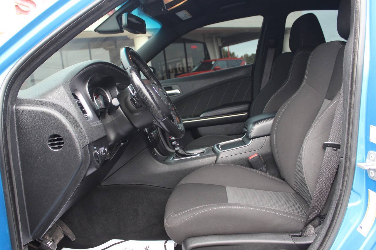 Used 2023 Dodge Charger R/T RWD image 17