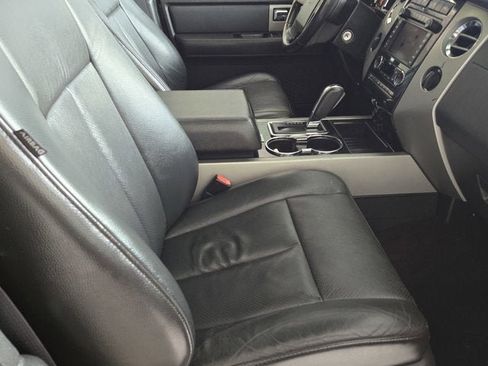 Used 2013 Ford Expedition Limited image 4