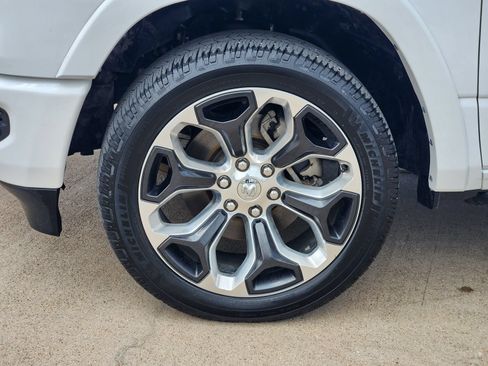 Used 2023 RAM 1500 Limited AWD/4WD image 11