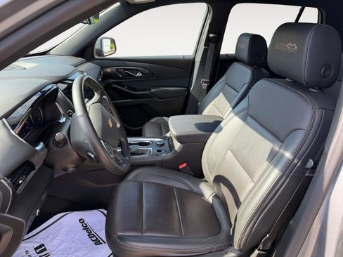 Certified 2023 Chevrolet Traverse High Country AWD/4WD image 9