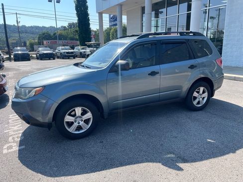 Used 2013 Subaru Forester 2.5X w/ Alloy Wheel Pkg AWD/4WD image 4