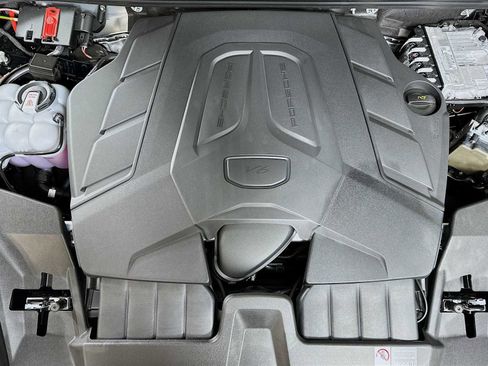 New 2026 Porsche Cayenne AWD/4WD image 30
