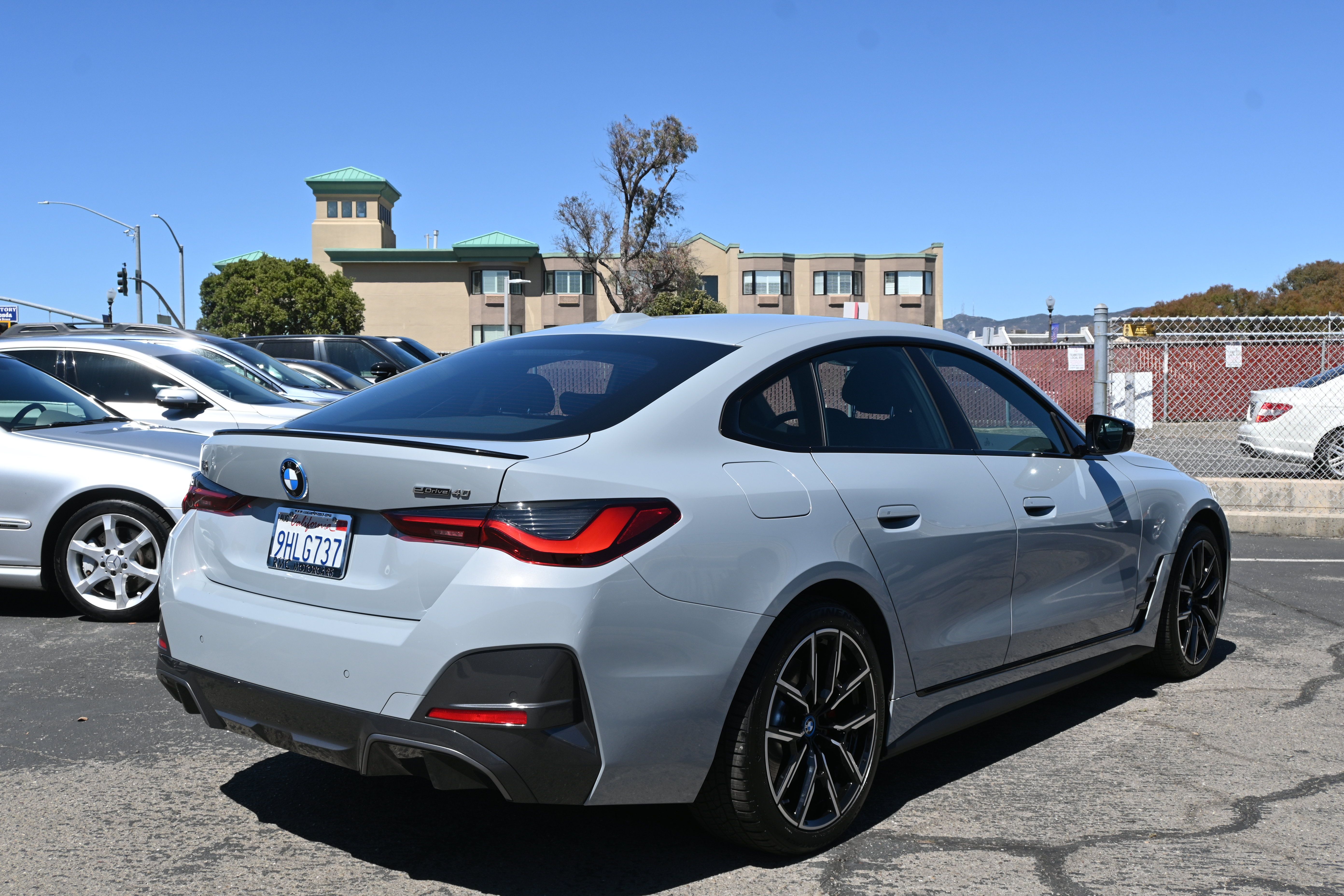 Used 2023 BMW i4 eDrive40 w/ M Sport Package RWD image 7