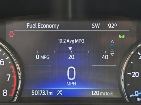 Used 2021 Ford Explorer XLT w/ Equipment Group 202A RWD image 33
