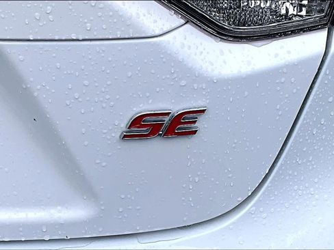 Used 2024 Toyota Corolla SE FWD image 10
