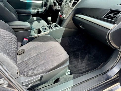 Used 2011 Subaru Legacy 2.5i Premium w/ All-Weather Pkg AWD/4WD image 12