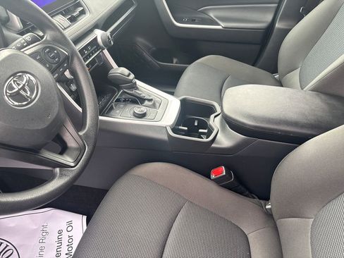 Certified 2025 Toyota RAV4 LE AWD/4WD image 26