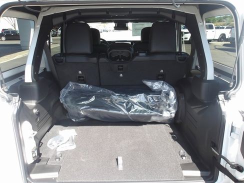 New 2025 Jeep Wrangler Sahara w/ Safety Group image 9