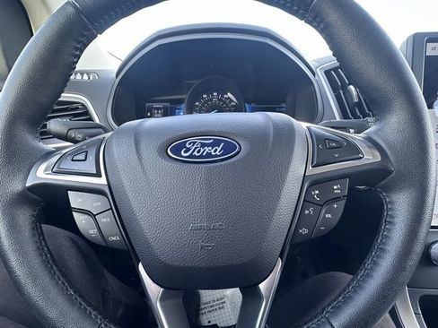 Used 2024 Ford Edge SEL w/ Convenience Package image 18