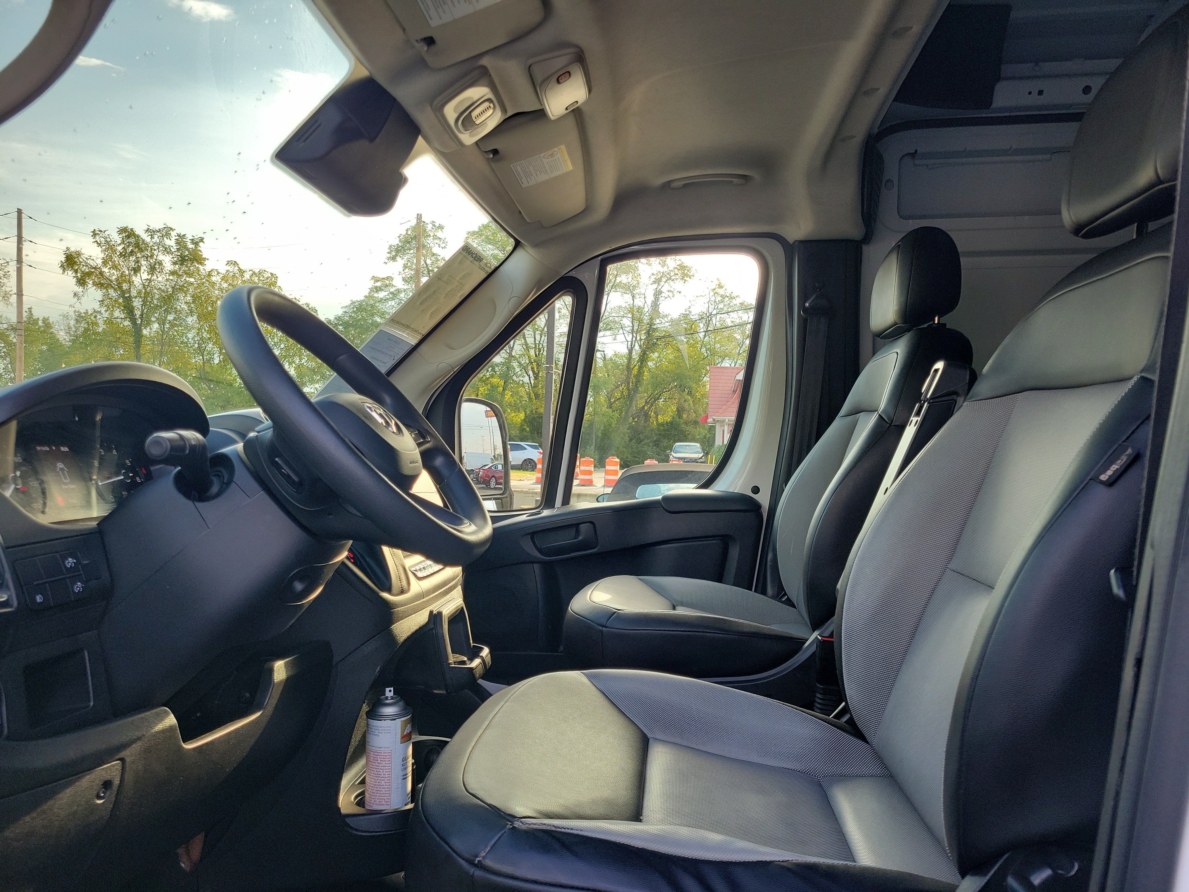 Used 2024 RAM ProMaster 2500 w/ Convenience Group FWD image 17
