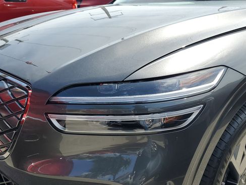 Used 2025 Genesis Electrified GV70 Advanced image 12
