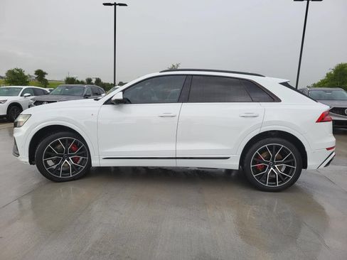 Used 2019 Audi Q8 Prestige w/ Adaptive Chassis Package AWD/4WD image 3