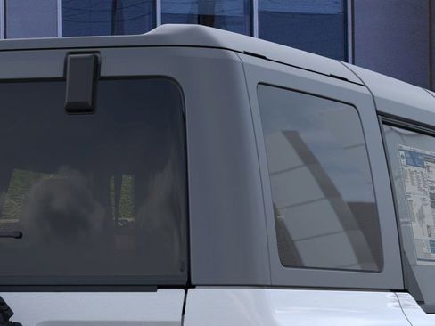 New 2025 Ford Bronco Badlands image 25