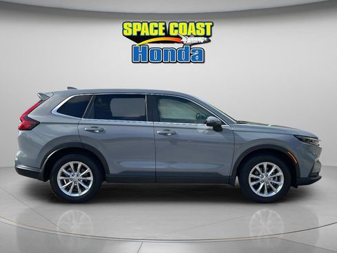 Used 2025 Honda CR-V EX-L image 2