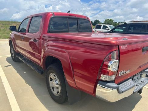 Used 2015 Toyota Tacoma PreRunner w/ SR5 Package RWD image 7