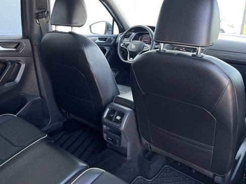 Used 2022 Volkswagen Tiguan SEL R-Line image 26